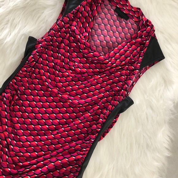 Bundle of 2 Sleeveless Tops, size M - Picture 6 of 8